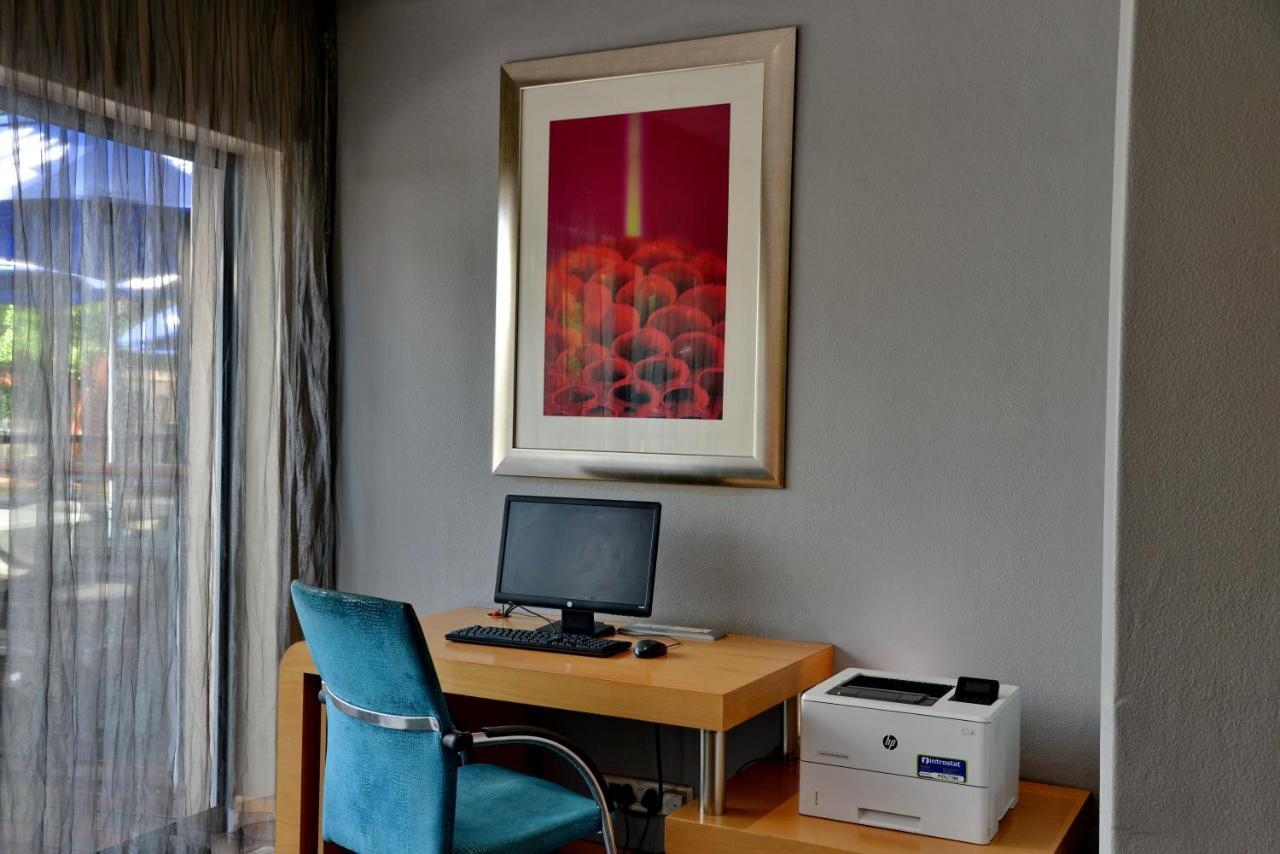 Anew Johannesburg 3* Roodepoort